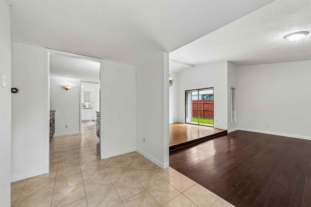10239 Green Ash Rd - Photo 2 of 36