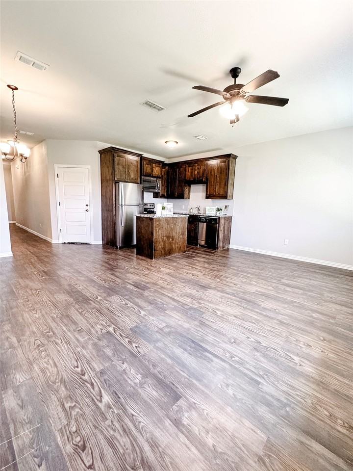 8605 Ellis Dr #2 - Photo 3 of 21