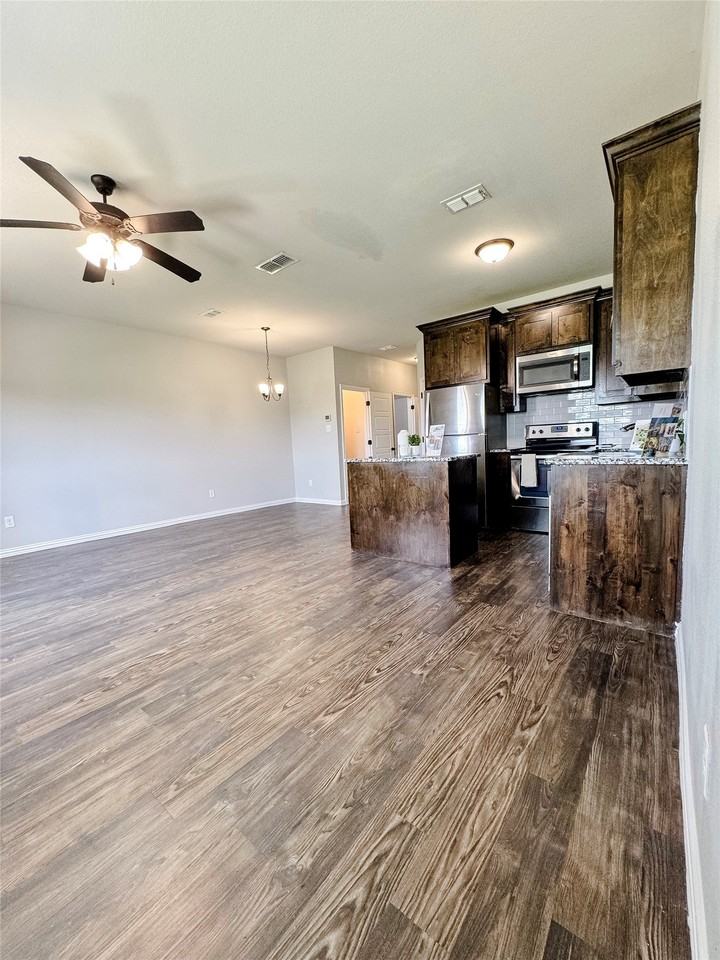 8605 Ellis Dr #2 - Photo 4 of 21
