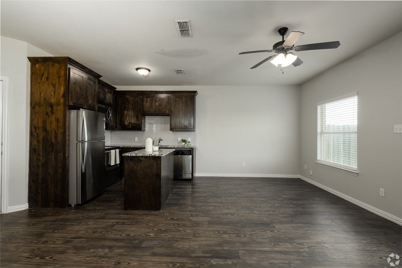 8605 Ellis Dr #2 - Photo 6 of 21