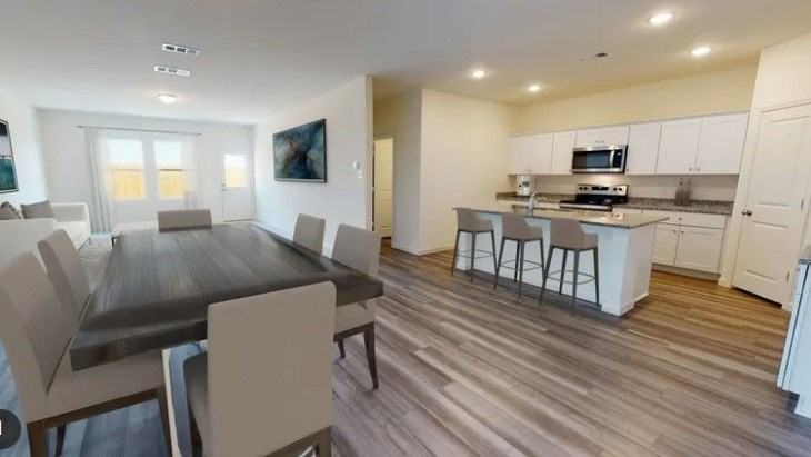2013 Meadow Park Dr - Photo 6 of 12