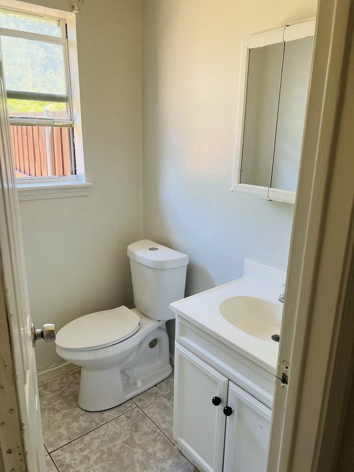 6320 Midway Rd #A - Photo 6 of 19