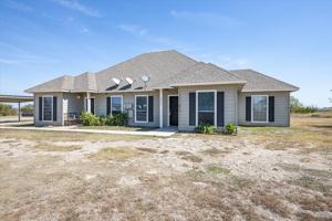 featured image of 101 Collett Ct