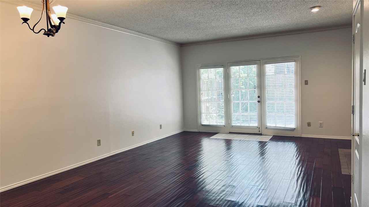 5859 Frankford Rd #1009 - Photo 4 of 25
