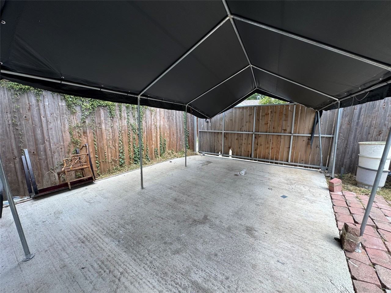 3573 Ridgebriar Dr - Photo 4 of 33