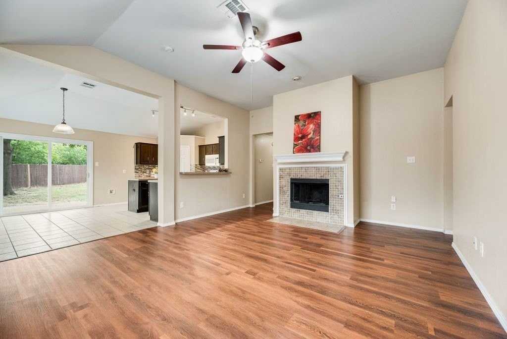 9300 Warren Dr - Photo 2 of 16