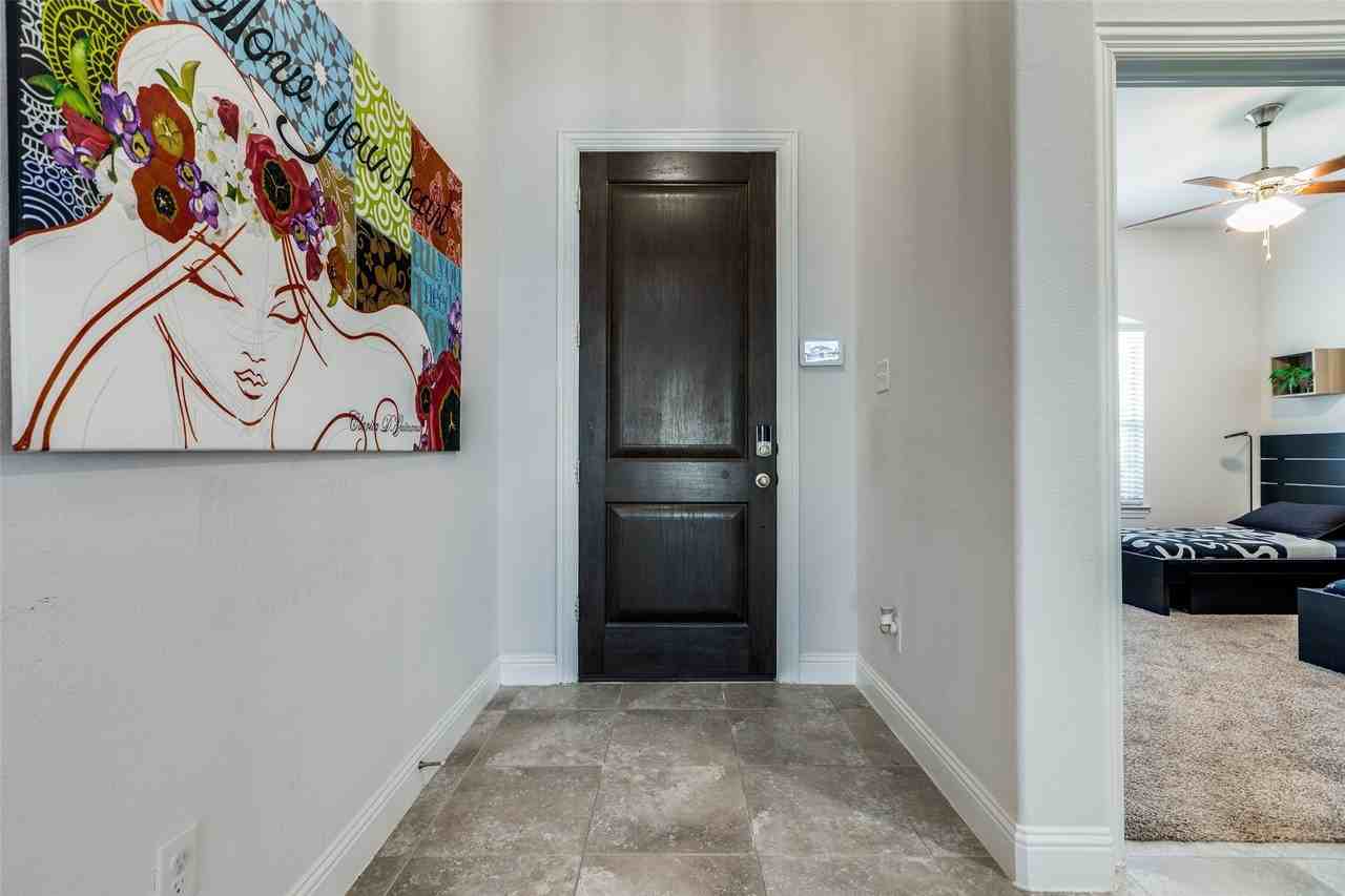 1301 Benavites Dr - Photo 2 of 24