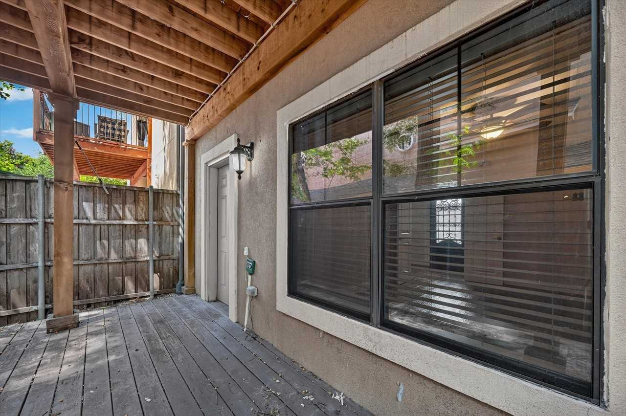6220 Oram St #B - Photo 6 of 17