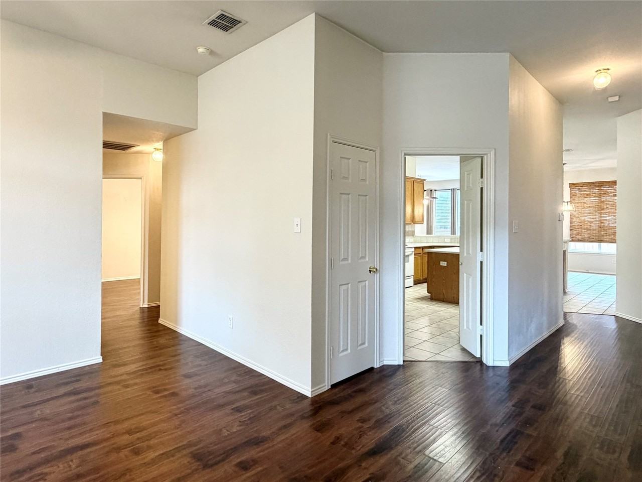 5809 Pine Meadow Ln - Photo 2 of 24