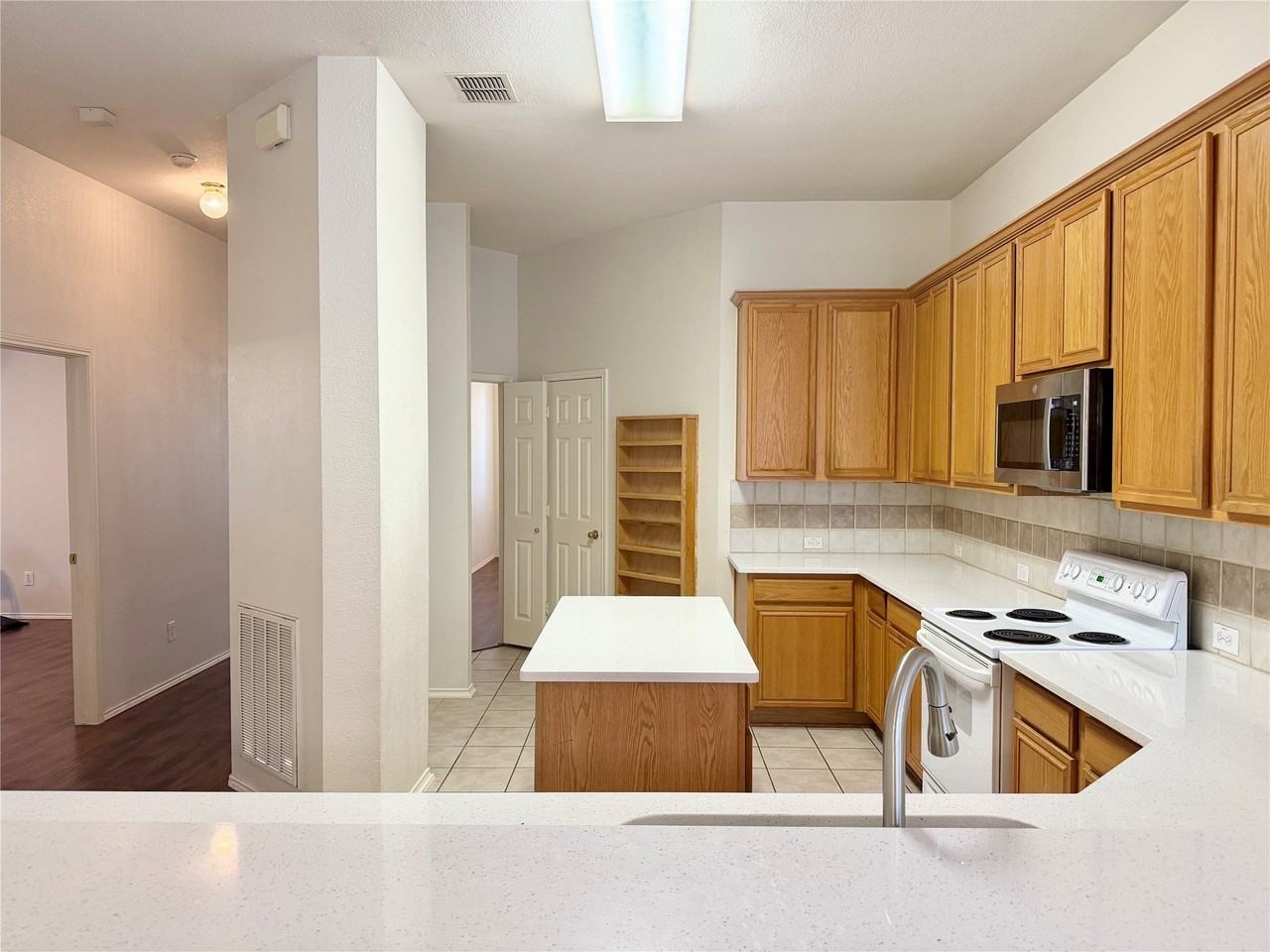 5809 Pine Meadow Ln - Photo 6 of 24