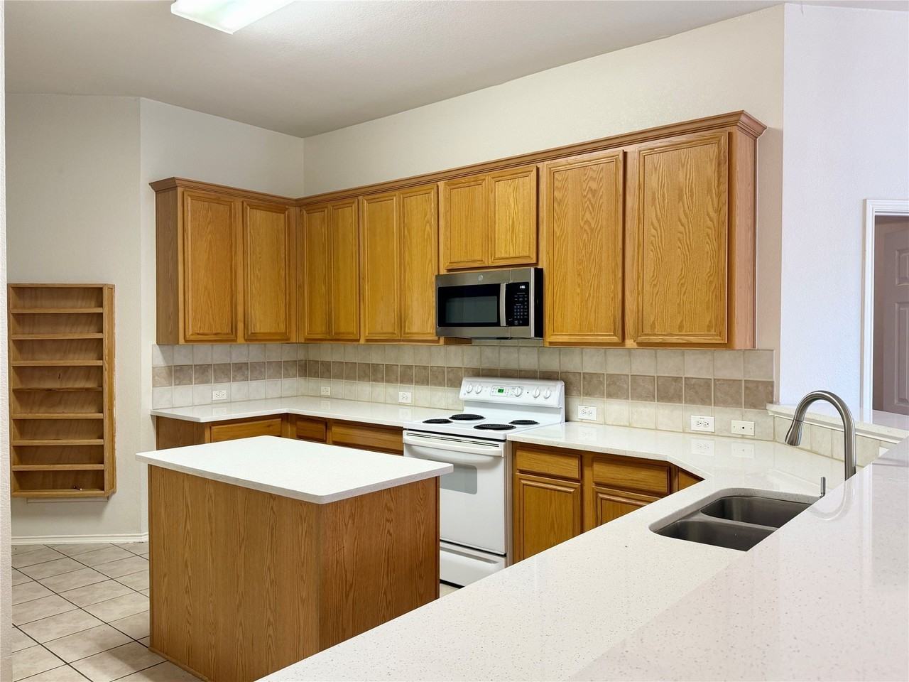 5809 Pine Meadow Ln - Photo 7 of 24