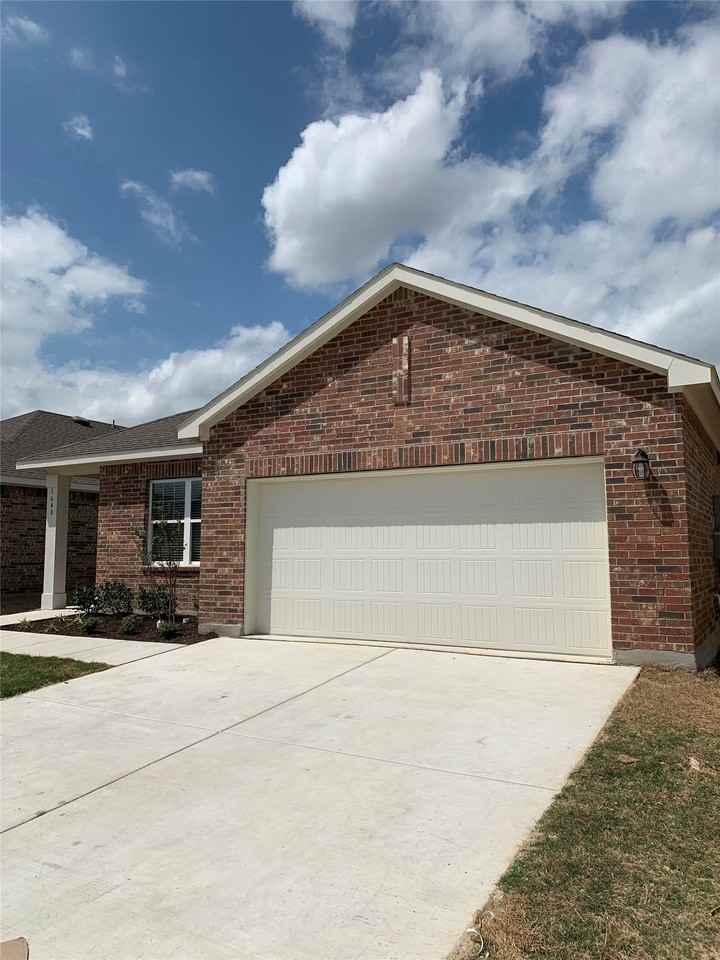 1640 Hossler Trl - Photo 3 of 24