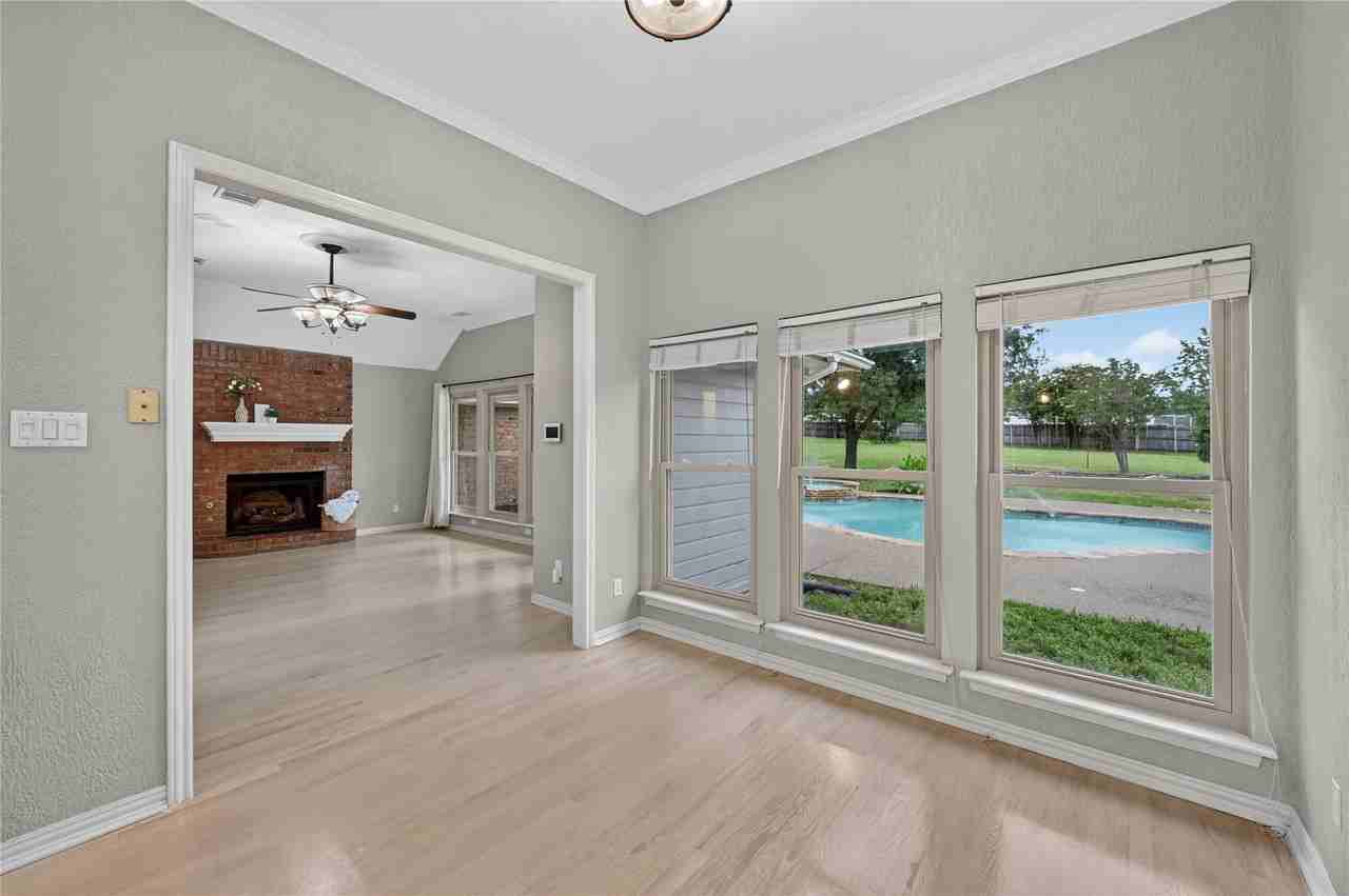 909 San Saba Dr - Photo 7 of 29