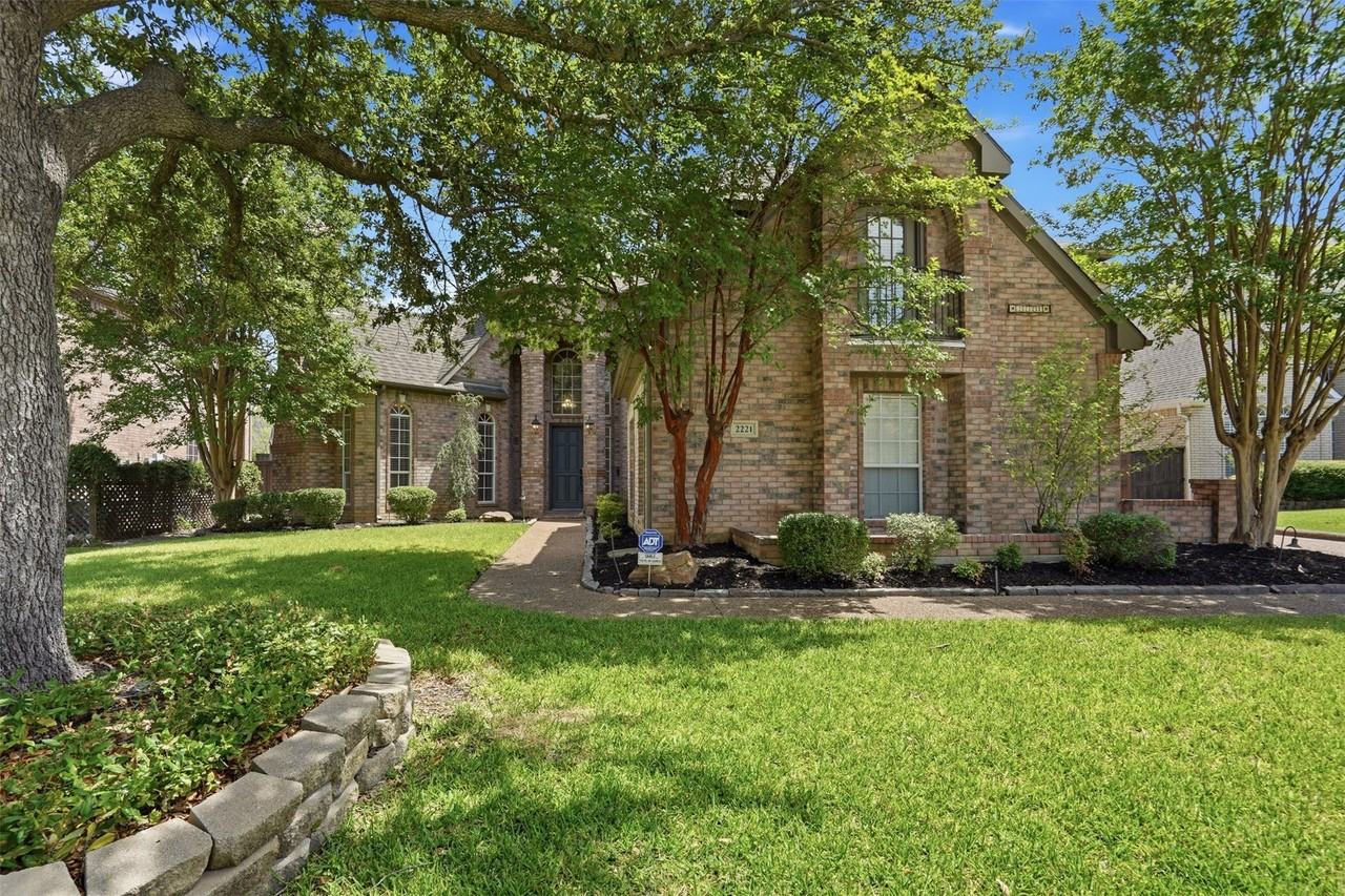 2221 Danielle Dr