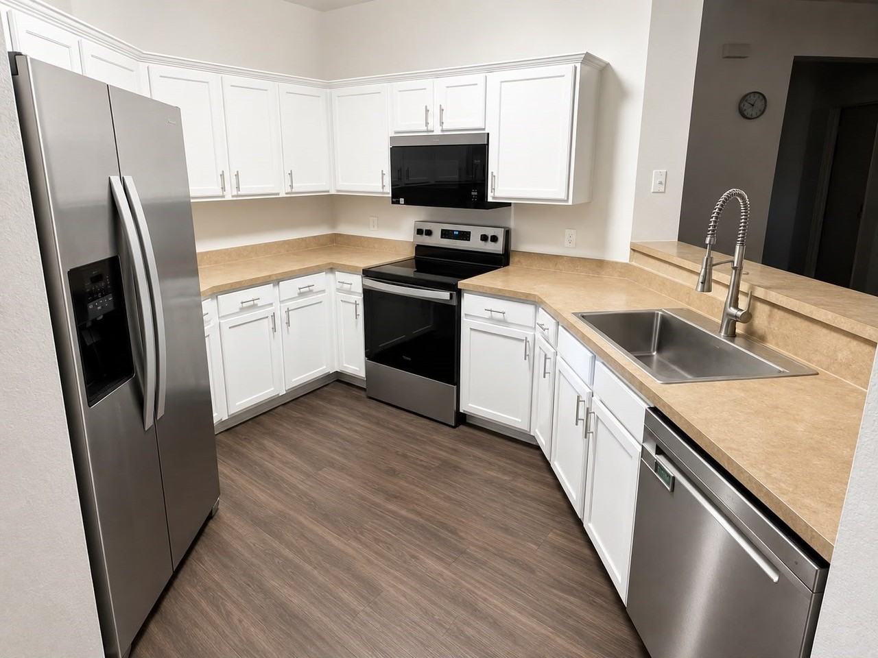 9900 Coolidge Dr - Photo 5 of 9