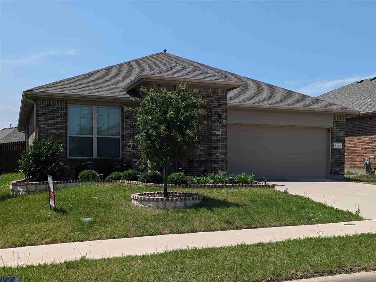 1108 Bowlus Dr - Photo 2 of 21