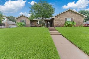 featured image of 20 Timberline Dr