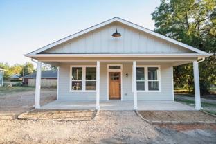 802 Walnut St - Photo 1 of 1