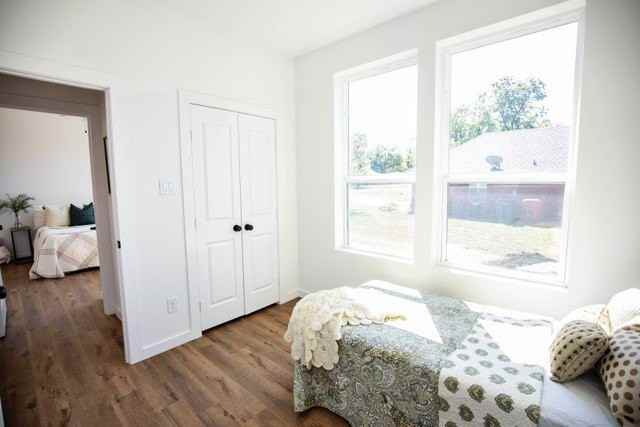 802 Walnut St - Photo 3 of 11