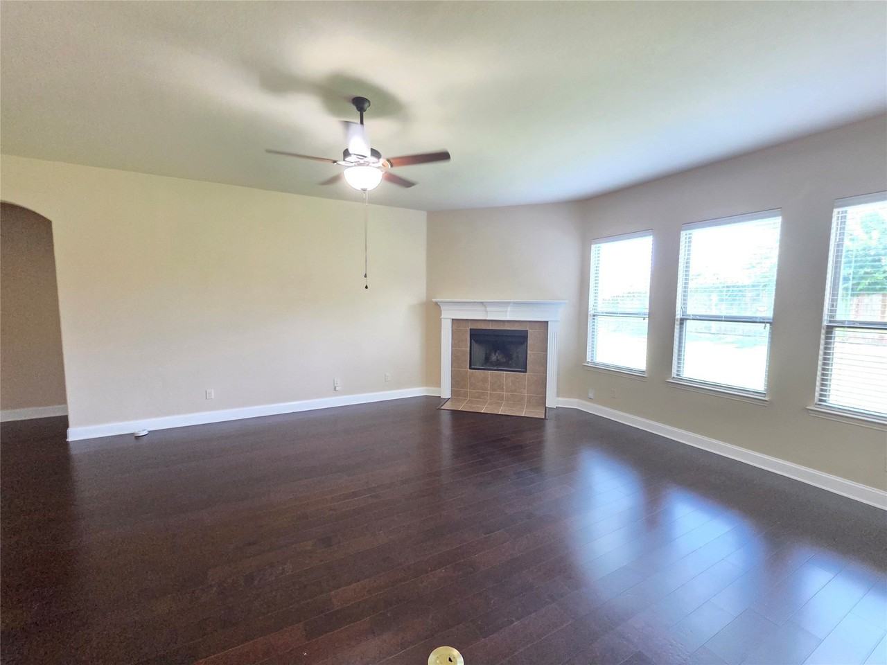 3826 Hyde Park Dr - Photo 7 of 40