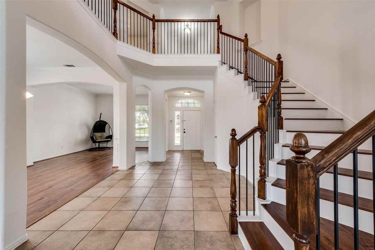 3105 Mill Ridge Dr - Photo 5 of 18