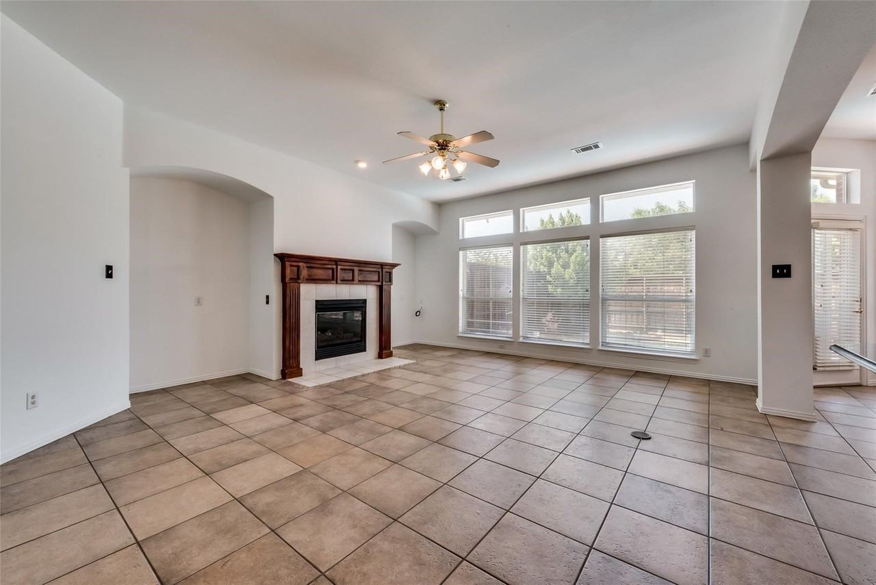 3105 Mill Ridge Dr - Photo 6 of 18