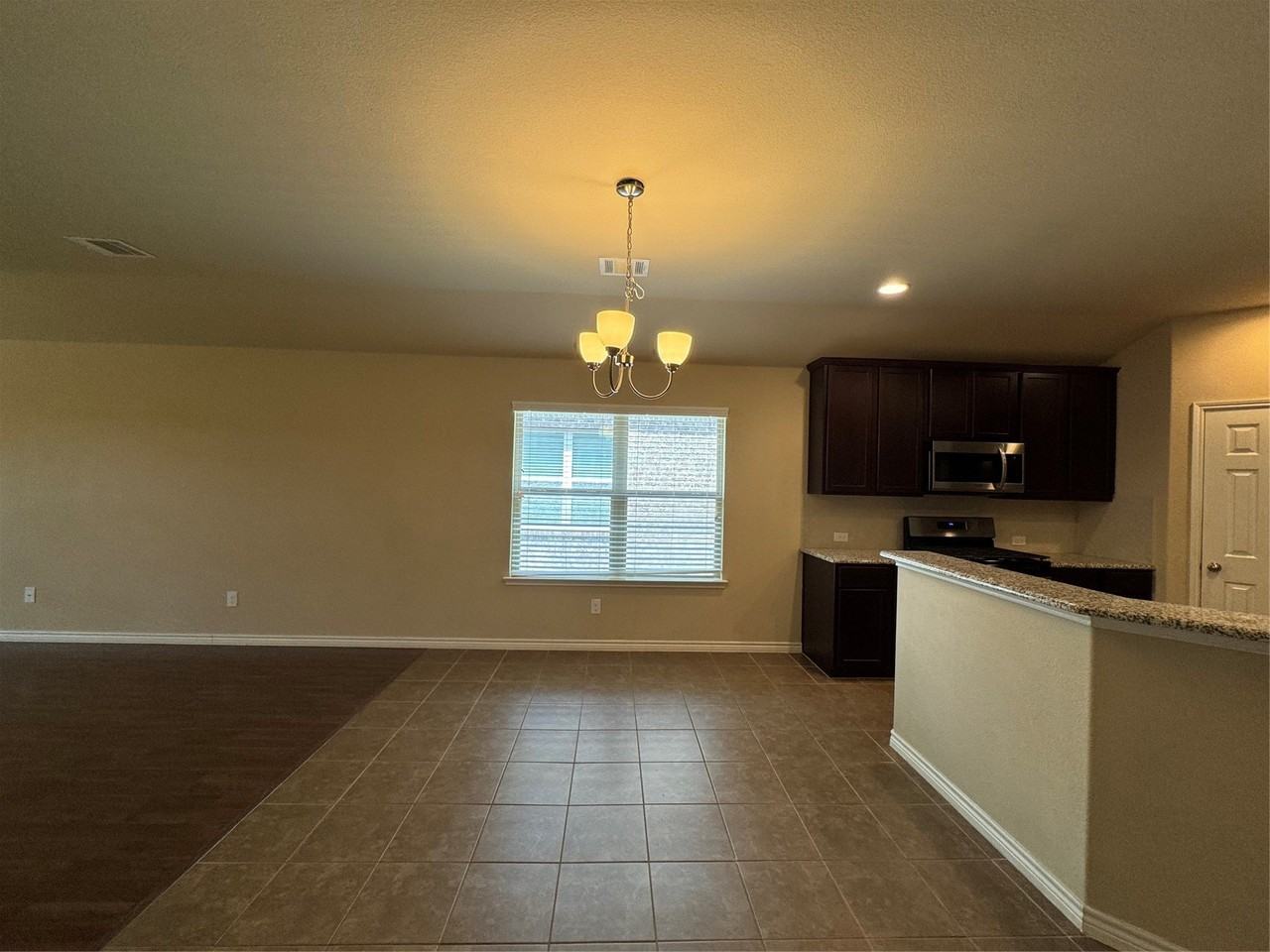2108 Megan Creek Dr - Photo 3 of 22