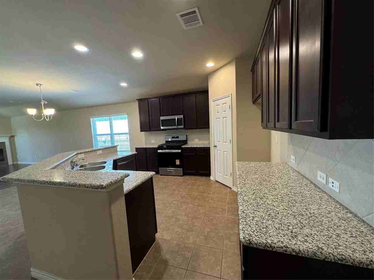 2108 Megan Creek Dr - Photo 6 of 22