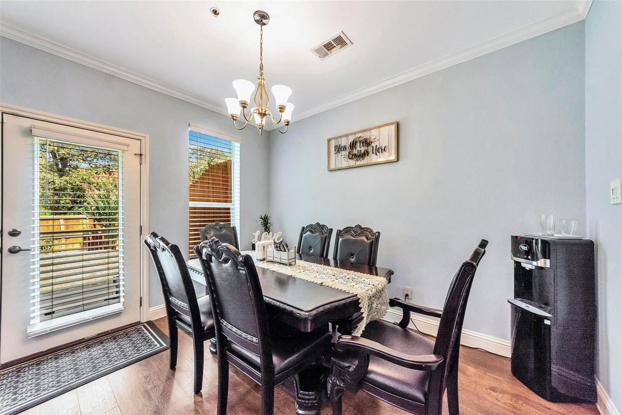 619 Rosemead Dr - Photo 4 of 16