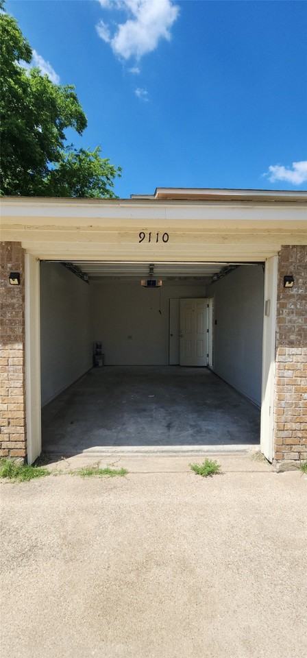 9108 Lanham St #9110 - Photo 4 of 29