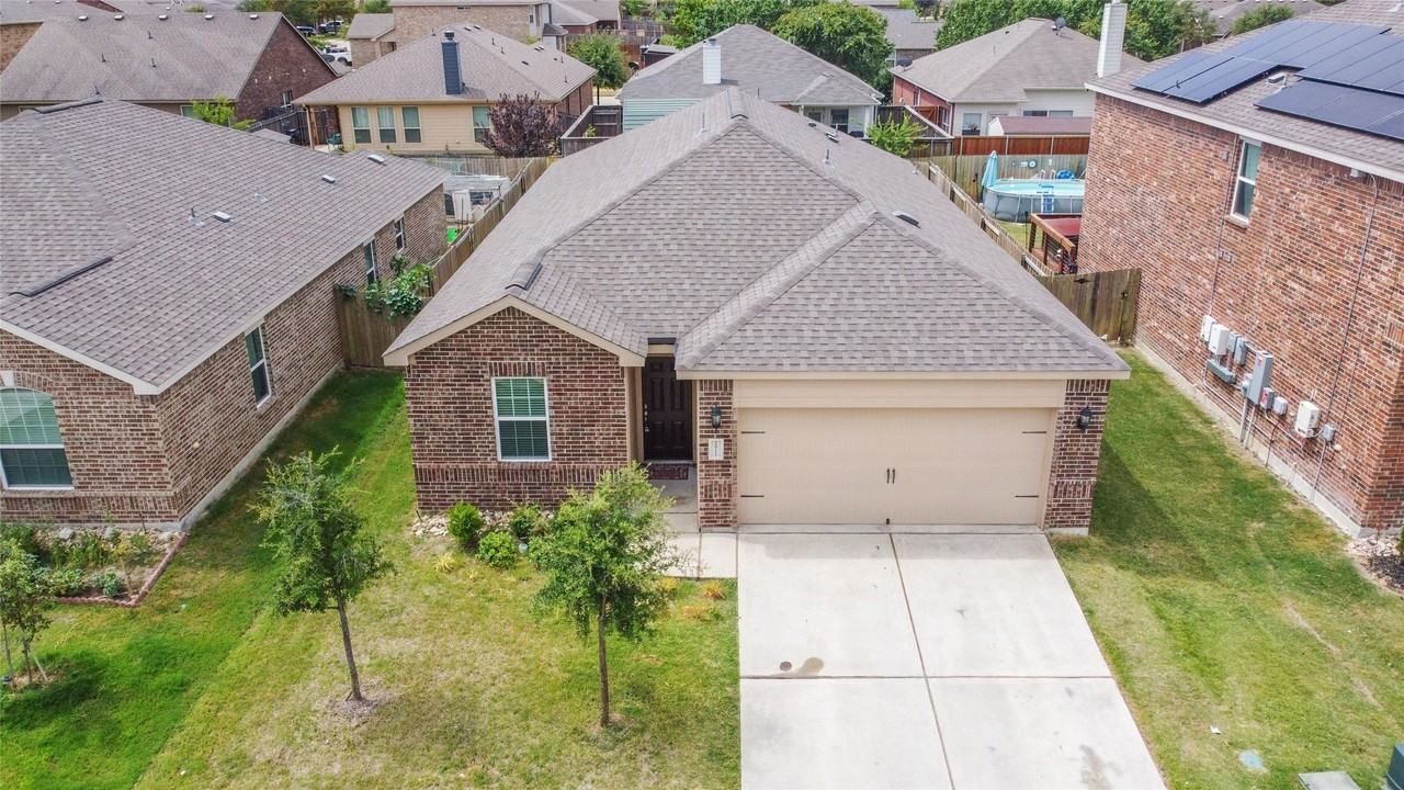 1911 Hot Springs Way - Photo 2 of 40