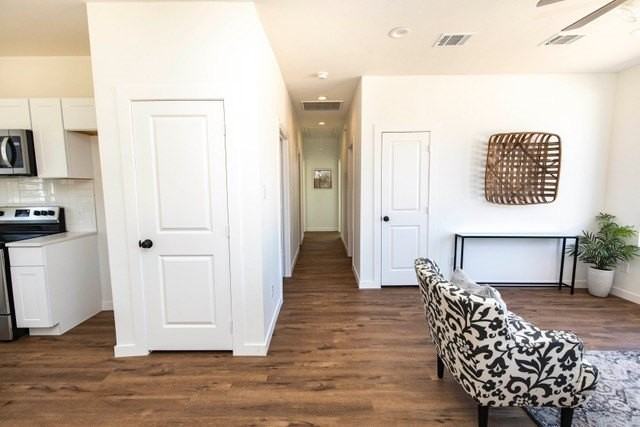 804 Walnut St - Photo 4 of 12