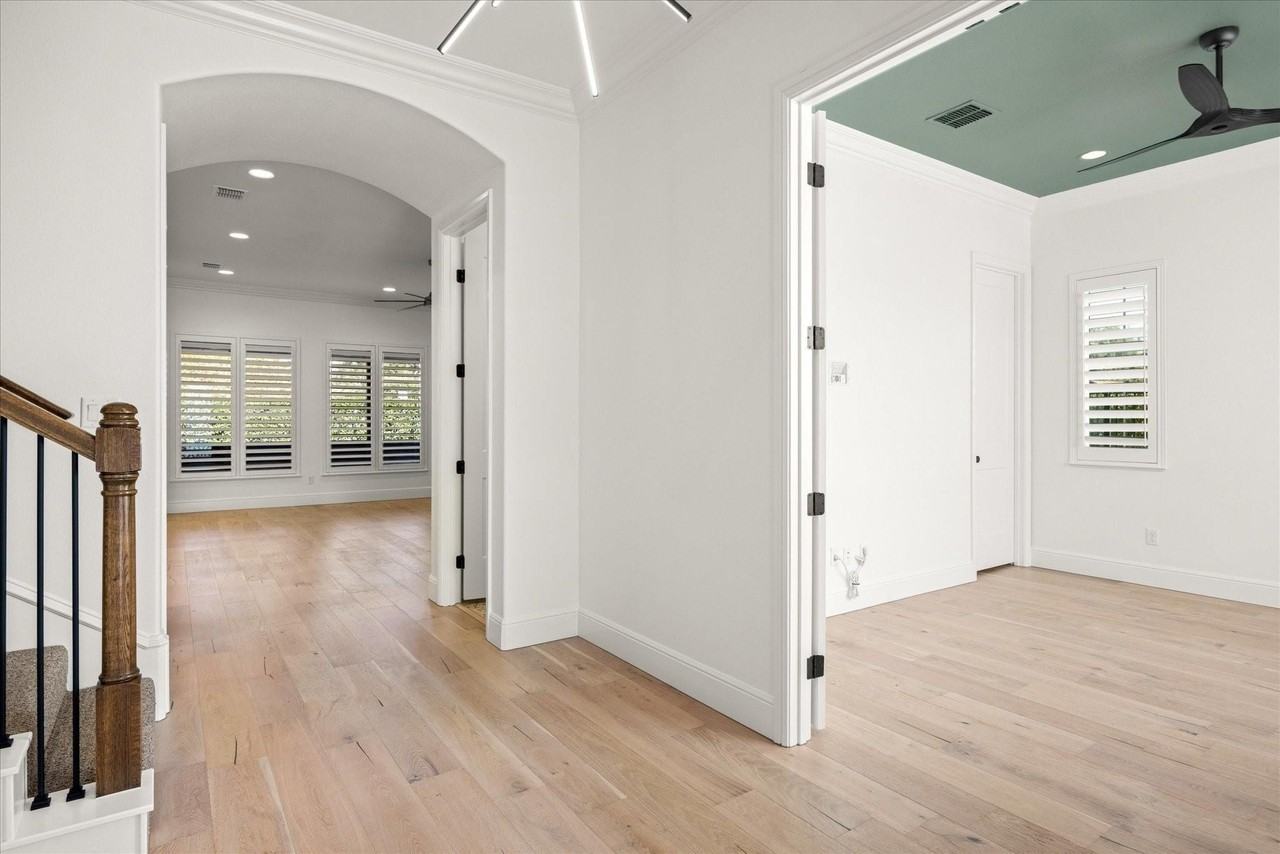 1001 Quarry Ct - Photo 5 of 38