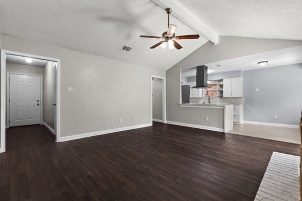 6613 Constitution Dr - Photo 6 of 25