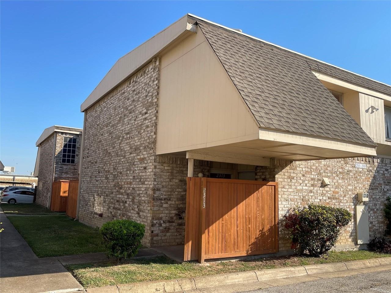 2313 Trellis Pl