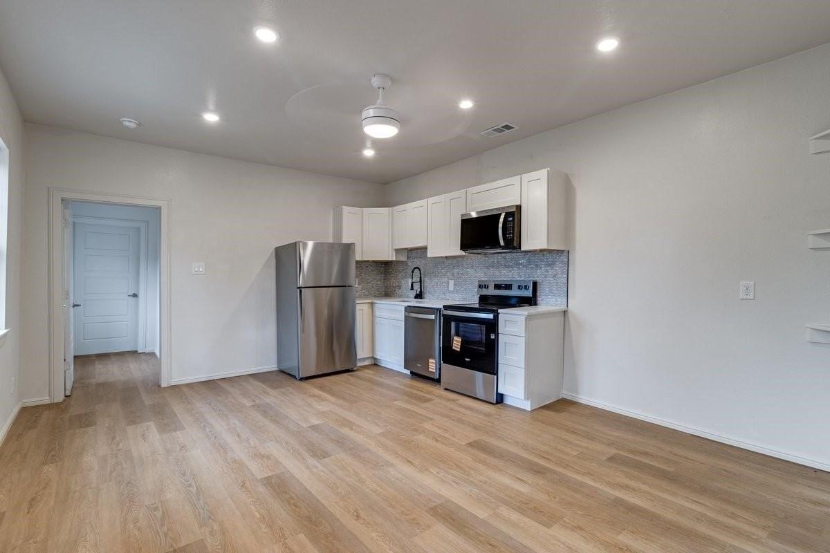 3838 Peoria St #B - Photo 2 of 6