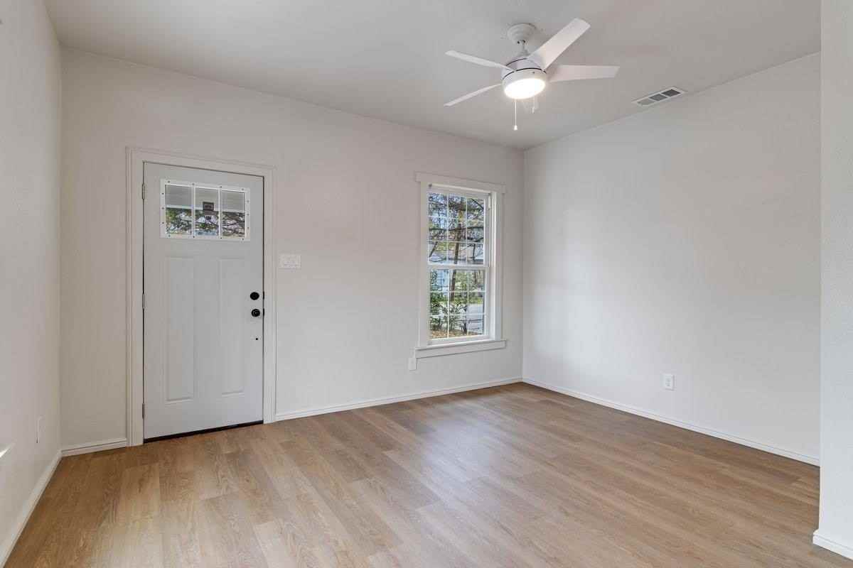 3838 Peoria St #B - Photo 5 of 6