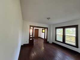 featured image of 2958 E 71st St Frnt Left