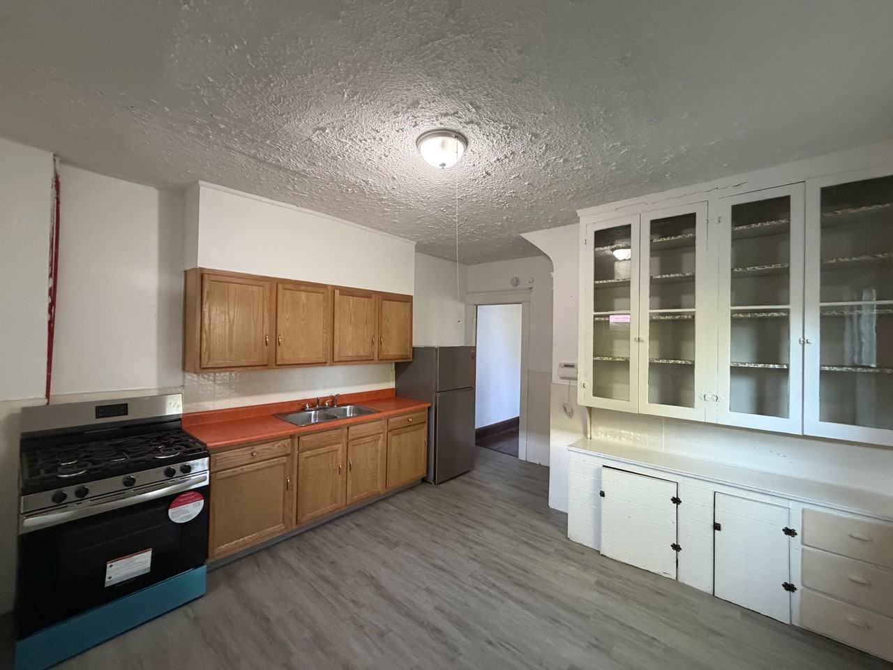 2958 E 71st St Frnt Left - Photo 3 of 16