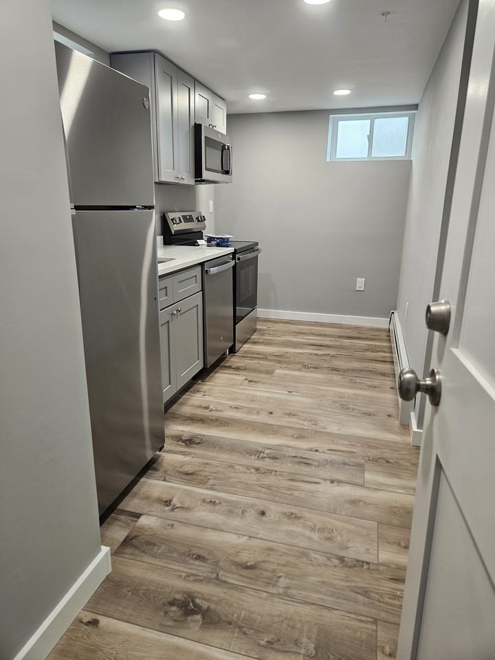 32 Irving Street - B Front - Photo 2 of 12