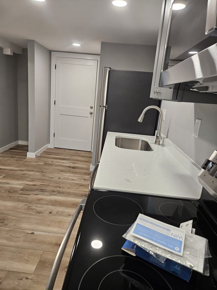 32 Irving Street - B Front - Photo 4 of 12