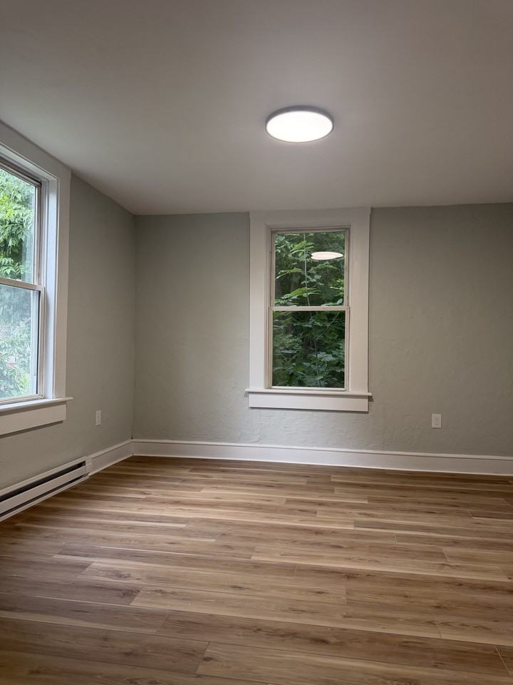 28 Cross St #1 - Photo 3 of 13