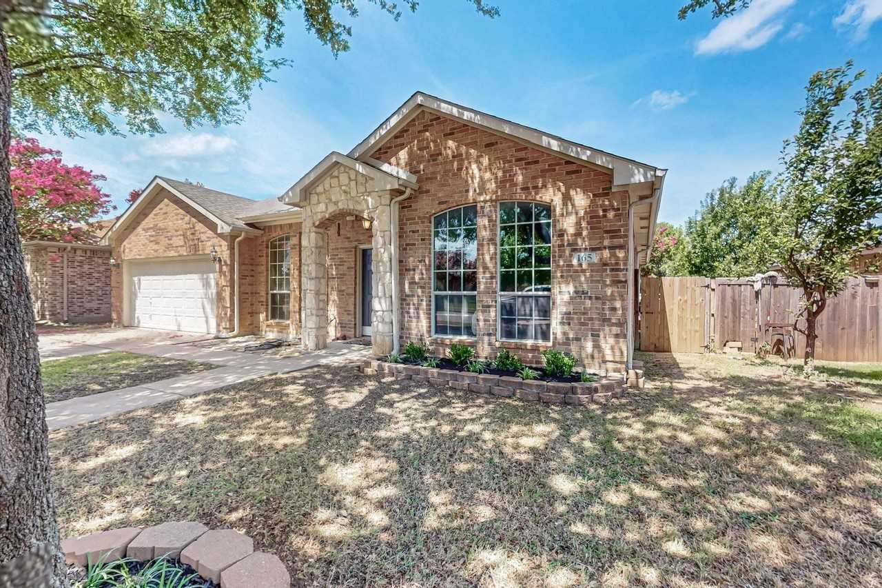 165 Hirth Dr - Photo 2 of 33