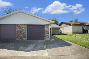6819 W Cleburne Rd - Photo 1 of 1