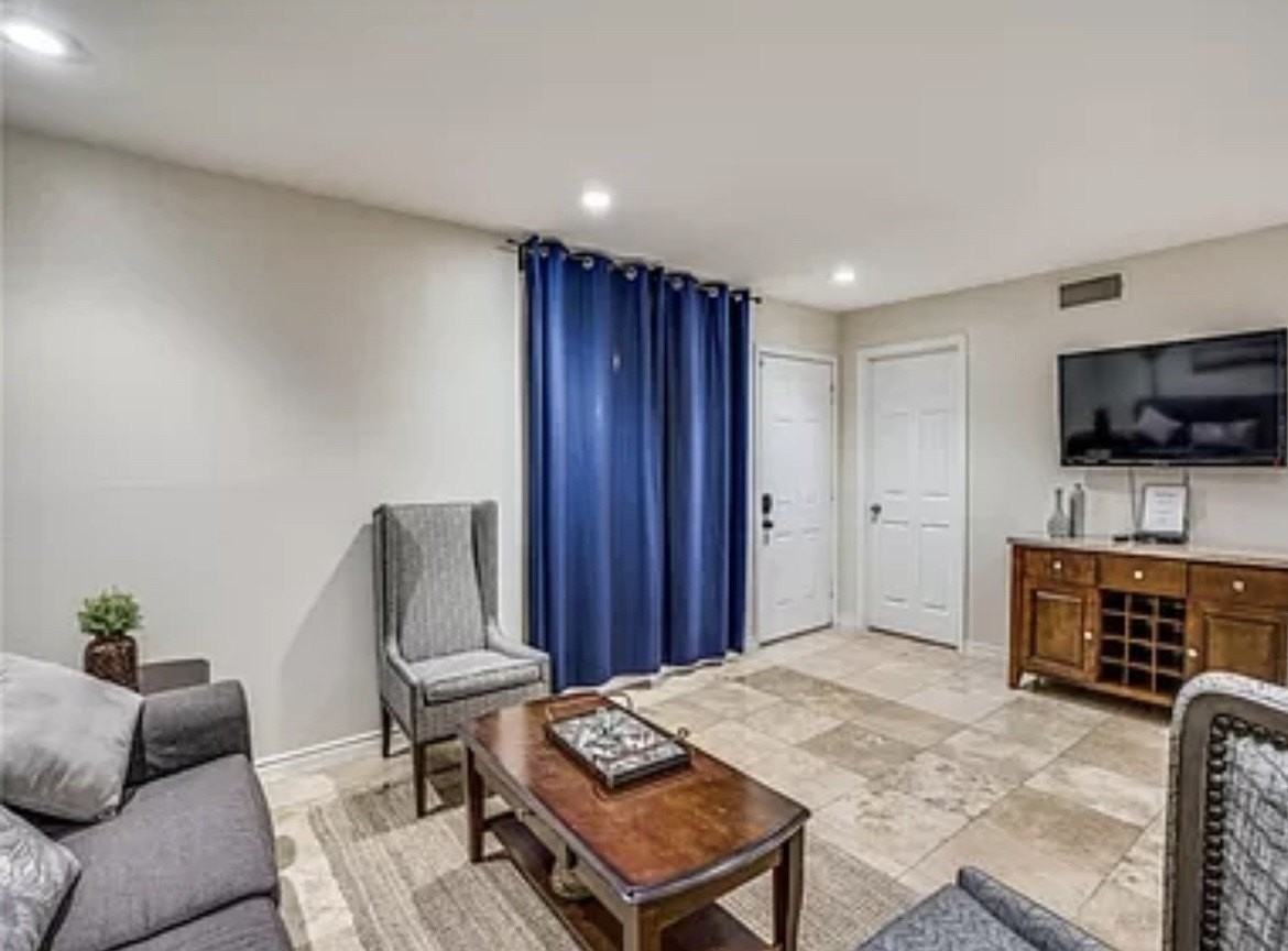 4023 Wycliff Ave #101 - Photo 3 of 6