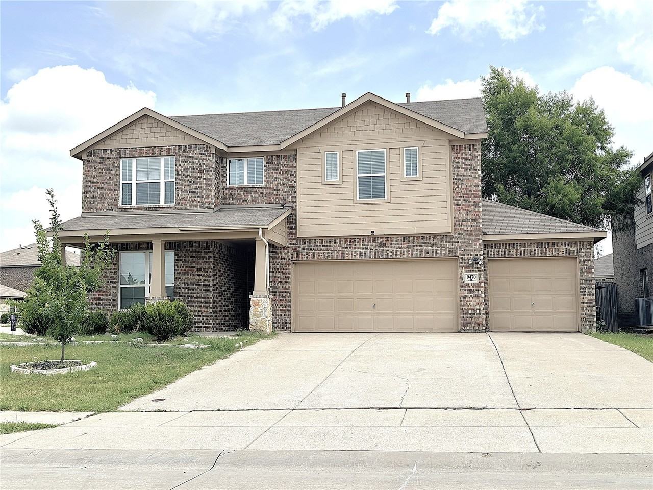 9470 Smoke Tree Dr