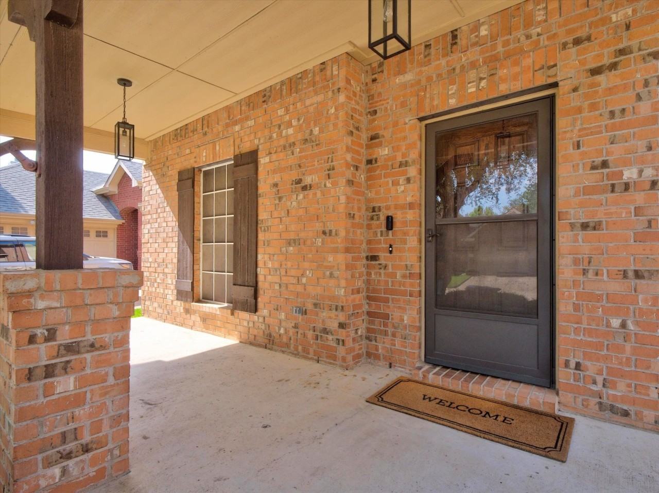 7912 Riverwalk Trl - Photo 3 of 31