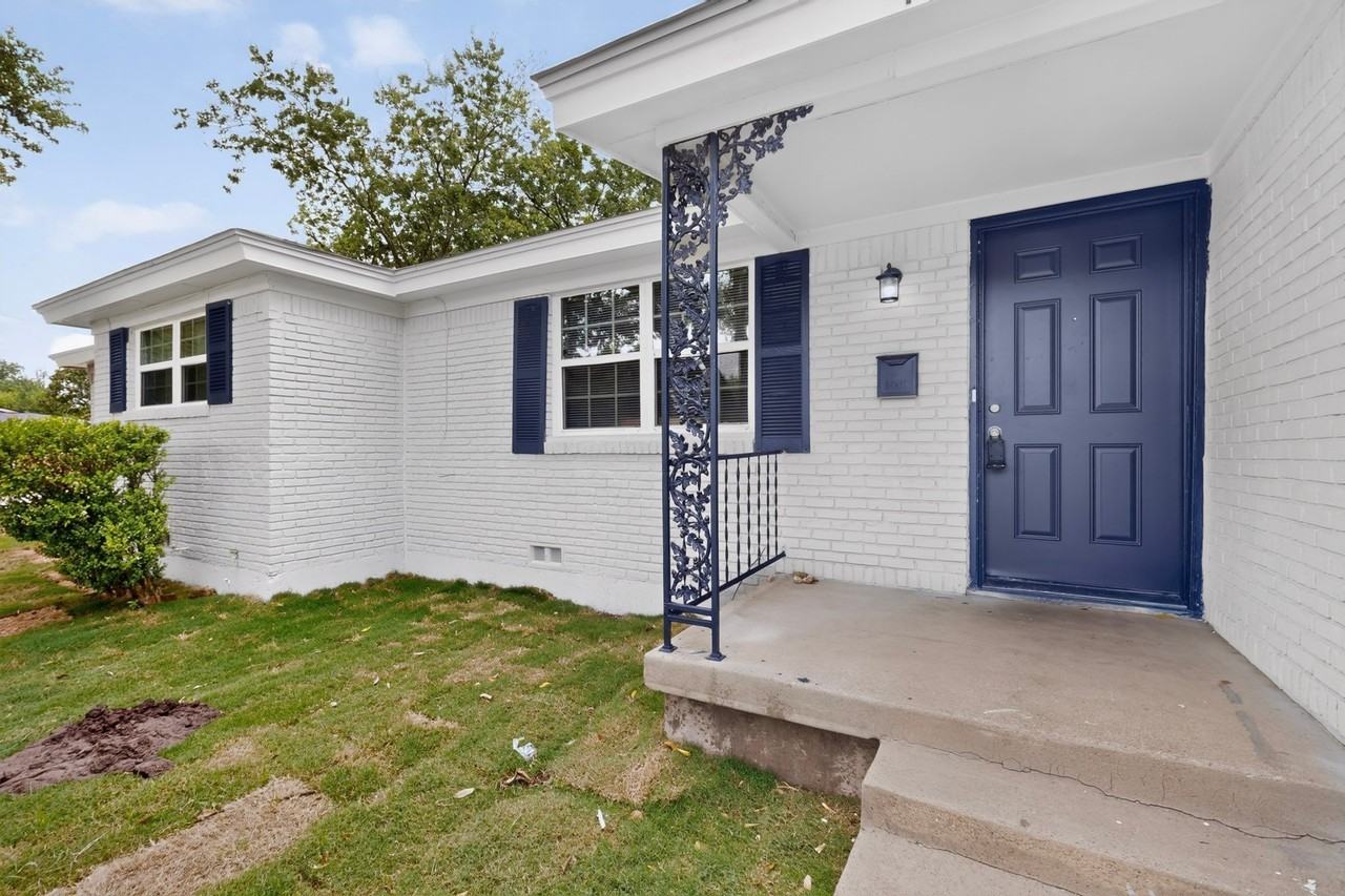 4401 Steven St - Photo 4 of 39