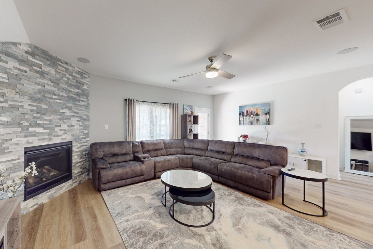 6112 Whale Rock Ct - Photo 6 of 28