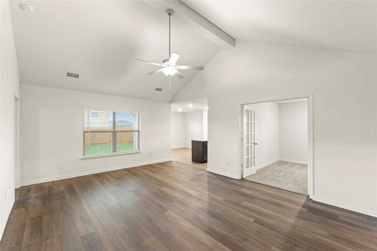 3048 Chico Dr - Photo 7 of 17